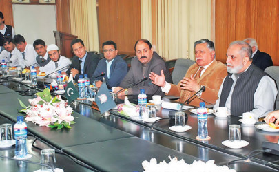 field trip students visit chamber of commerce