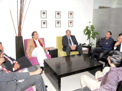 imran can never paralyse lahore pervaiz rashid imran can never paralyse lahore pervaiz rashid