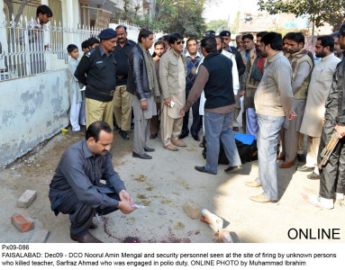 polio vaccinator shot dead in faisalabad