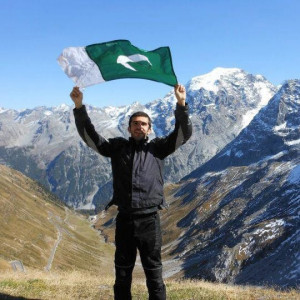 moin khan sets his sights on the north pole
