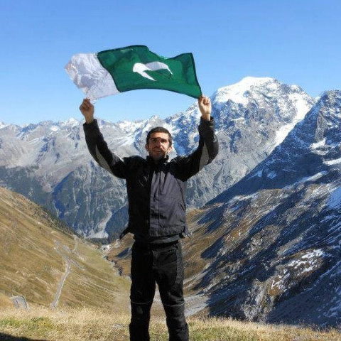 moin khan sets his sights on the north pole moin khan sets his sights on the north pole