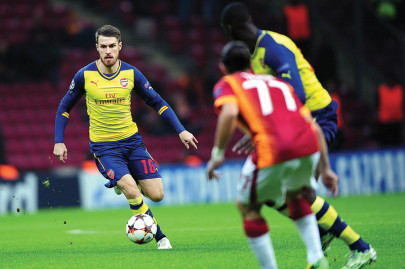 newcastle threat looms for under fire arsene wenger newcastle threat looms for under fire arsene wenger