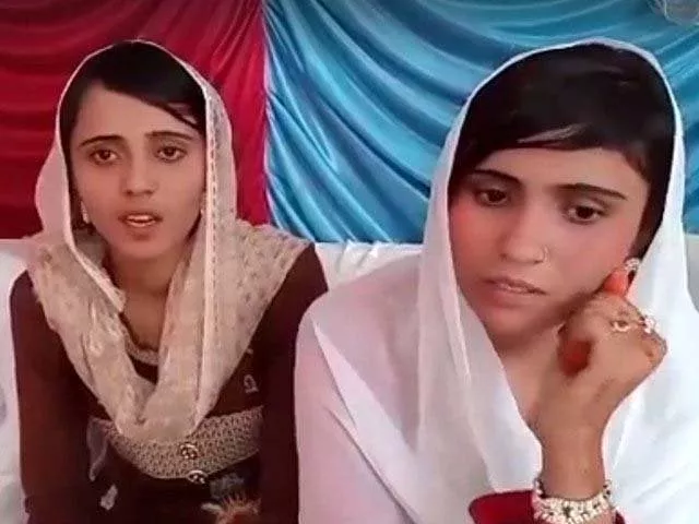 hindu community leaders from sindh s ghotki district alleged that two underage sisters had been abducted by some locals on the eve of holi photo screengrab hindu community leaders from sindh s ghotki district alleged that two underage sisters had been abducted by some locals on the eve of holi photo screengrab