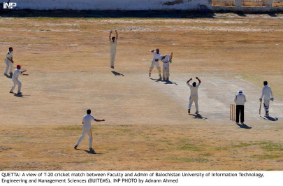 quaid e azam trophy manzoor imran dismiss wapda for 90