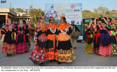 lok mela gives direct sale opportunity to artisans lok mela gives direct sale opportunity to artisans