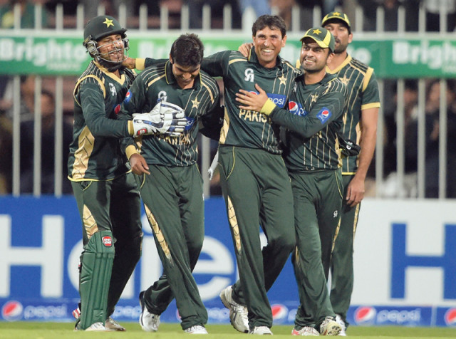 3rd odi pakistan rock new zealand with 147 run victory 3rd odi pakistan rock new zealand with 147 run victory
