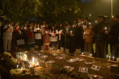 women still unsafe in india says fatal gang rape victim s family