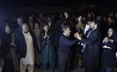 fir lodged against lal masjid cleric on second day of protest fir lodged against lal masjid cleric on second day of protest