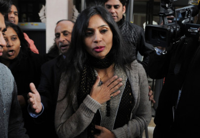 indian diplomat in us row stripped of duty