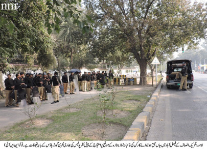 scouring for suspects police impose hold up at select times scouring for suspects police impose hold up at select times