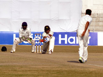 quaid e azam gold final manzoor azhar restrict nbp to 239 8 on day one