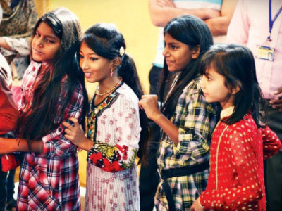 santa s little helpers xmas toy drive hopes to give gifts to 1 000 children this year santa s little helpers xmas toy drive hopes to give gifts to 1 000 children this year