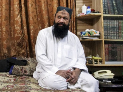 malik ishaq held for two more weeks in murder case