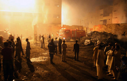 bahria town to the rescue timber market blaze victims offered rs1m