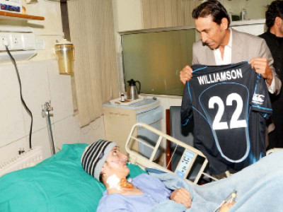 paying respects test cricketer younus khan visits cmh