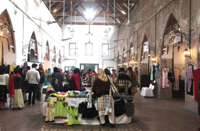 stitched to perfection artisans exhibit talent at crafts show