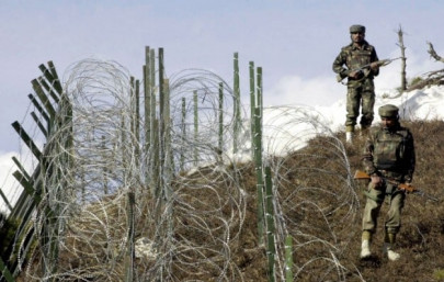 five dead in new year s eve clashes on india pakistan border