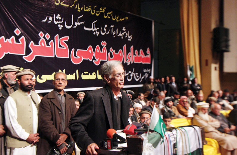 cm pervez khattak and ji ameer sirajul haq speak at a conference arranged by ji at nishtar hall photos muhammad iqbal express