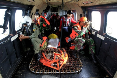 recovery teams narrow airasia search