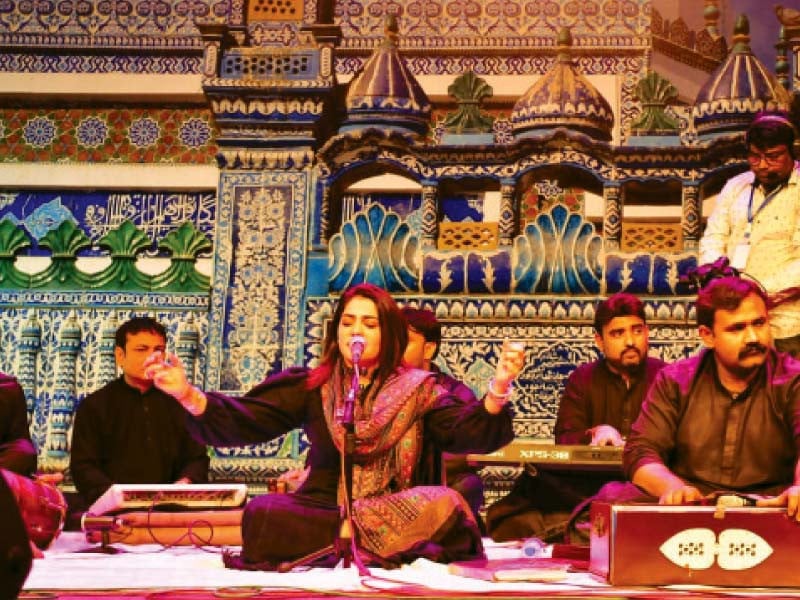 sanam marvi recites poetry of shah abdul latif bhitai at arts council of pakistan karachi at the launch of a book on sufi saint by indian authors photo express