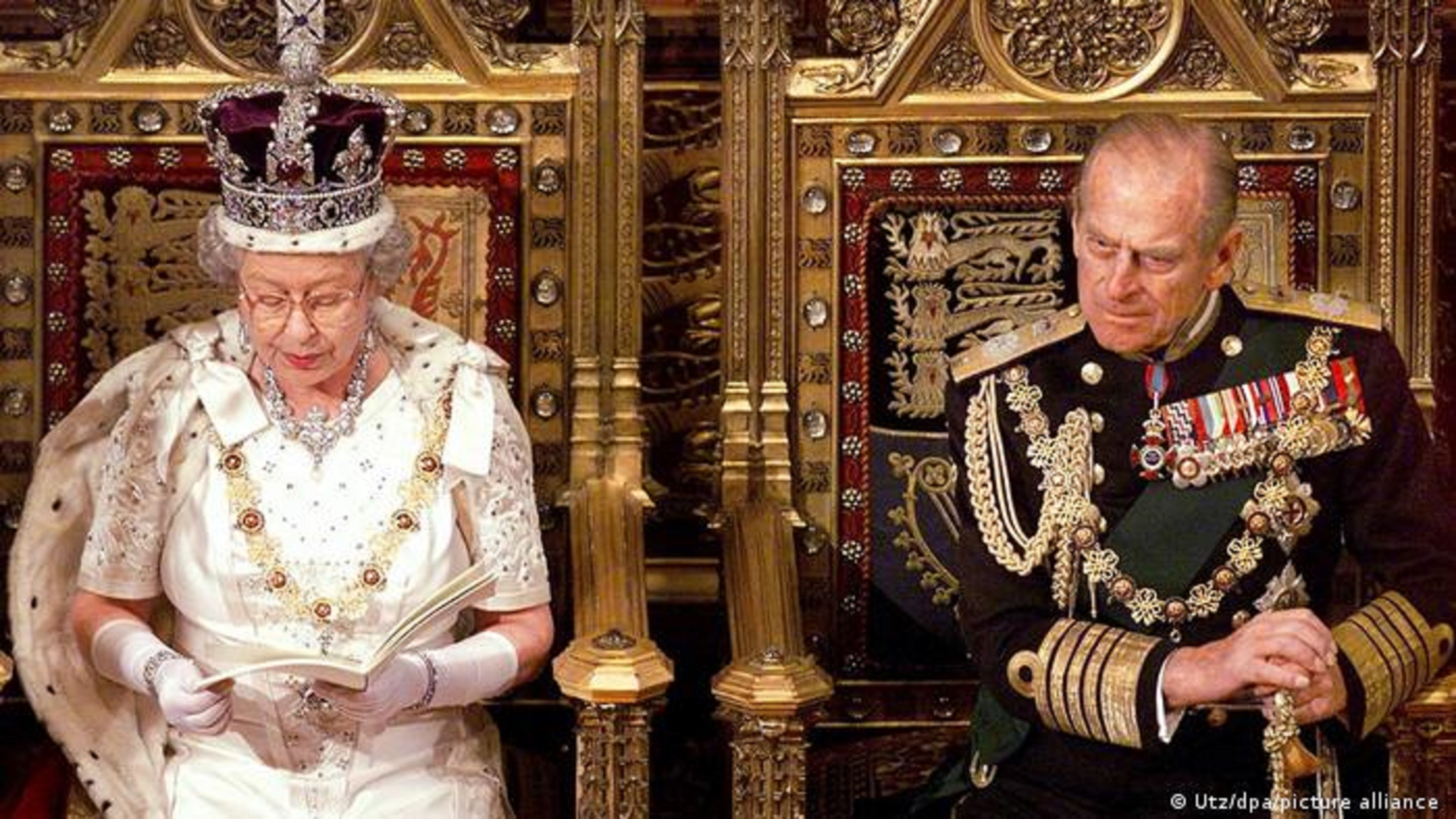 The queen s throne collection. Elizabeth 2 and Prince Philip.