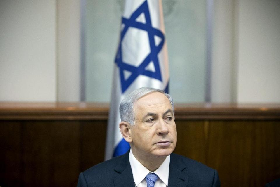israeli prime minister benjamin netanyahu speaks during the weekly cabinet meeting at his jerusalem office on january 4 2015 photo afp