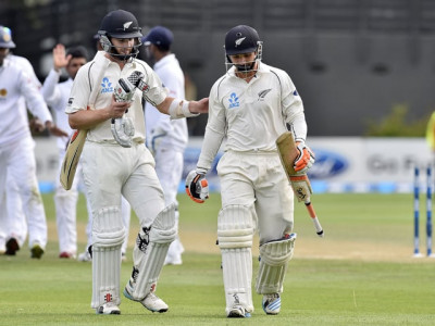 williamson watling keep sri lanka at bay