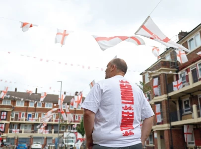 spain favourites for euro final against eng