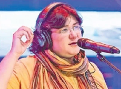 chal diye hit maker haniya departs chal diye hit maker haniya departs