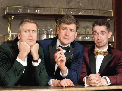 comedy gold foil arms and hog