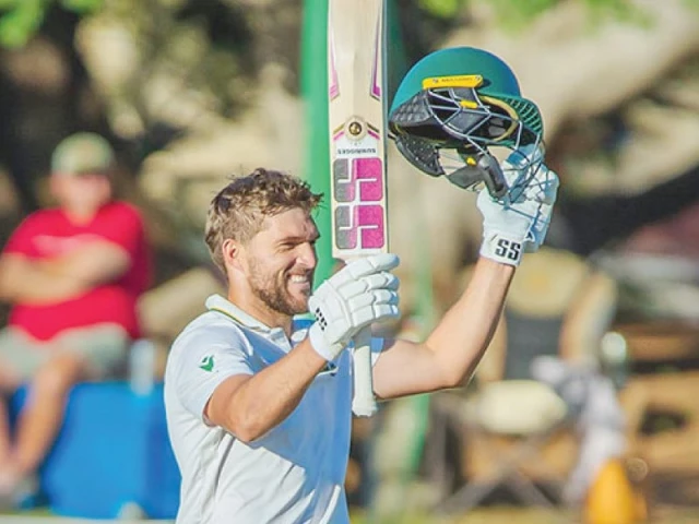 south africa s stand in skipper wiaan mulder raises his bat to acknowledge crowd cheers after scoring a record breaking 367 not out against zimbabwe in bulawayo test on monday photo reuters south africa s stand in skipper wiaan mulder raises his bat to acknowledge crowd cheers after scoring a record breaking 367 not out against zimbabwe in bulawayo test on monday photo reuters
