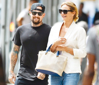 cameron diaz ties the knot