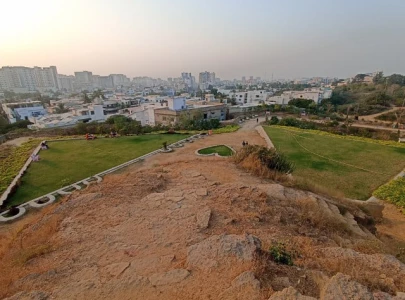 plot s existence questioned in hill park controversy