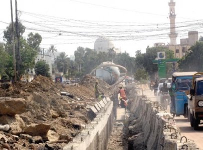 large swathes parched as red line piling damages water main large swathes parched as red line piling damages water main