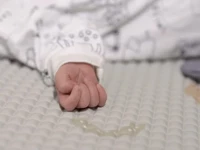 woman kills two infants attempts suicide