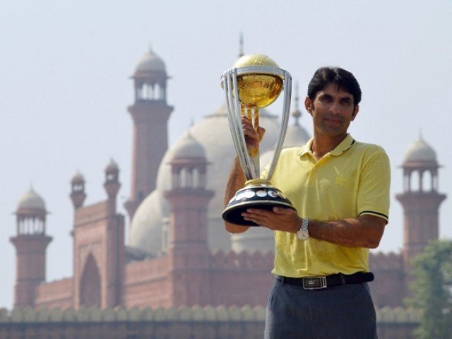 misbahul haq poses with icc world cup 2015 trophy during a ceremony photo afp