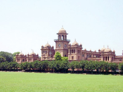 training teachers icu holds quality enhancement workshop