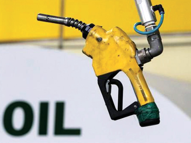 experts of the banking industry say government must not ignore benefits of hedging oil as the economy takes a battering whenever the price rallies photo reuters