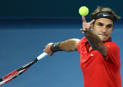 brisbane open federer survives almighty scare