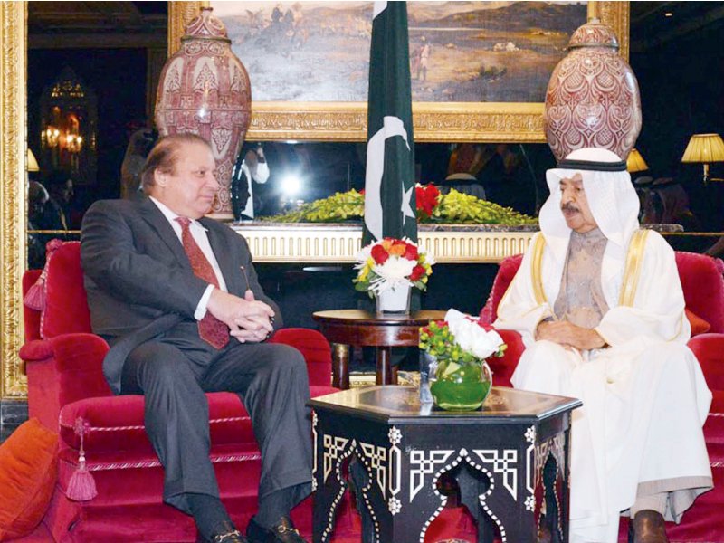 prime minister nawaz sharif exchanges views with the prime minister of bahrain shakih khalifa bin salman al khalifa photo ppi