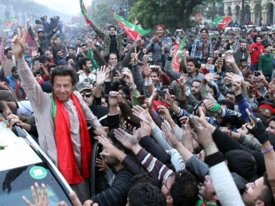 dharna politics cracks appear in pti mardan chapter dharna politics cracks appear in pti mardan chapter