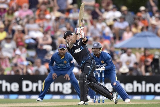 brendon mccullum 039 s quickfire century laid the foundation of nz 039 s chase photo afp