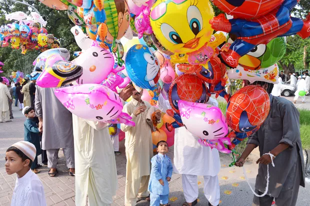 the children were taken to lahore in a critical condition parents of the children complained that there were no hospitals in mandi bahauddin with a proper burn unit photo afp the children were taken to lahore in a critical condition parents of the children complained that there were no hospitals in mandi bahauddin with a proper burn unit photo afp