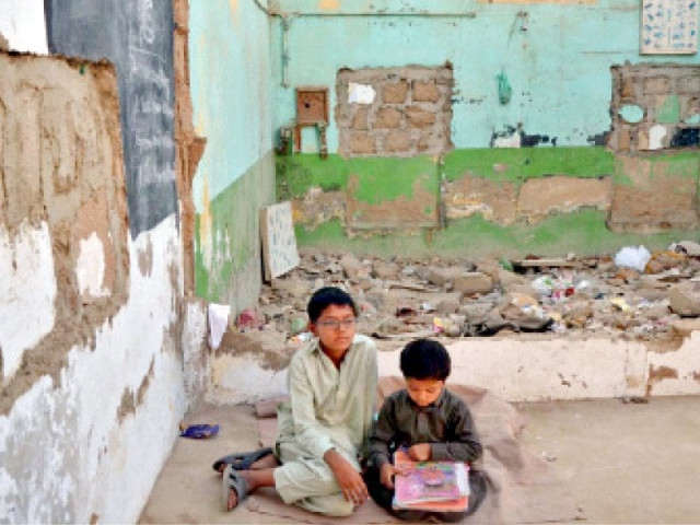the government school in green town was reduced to rubble by an encroacher around five months ago the government s failure to take action has led the occupiers to make a cement wall dividing the premises into two halves during the winter break photo online the government school in green town was reduced to rubble by an encroacher around five months ago the government s failure to take action has led the occupiers to make a cement wall dividing the premises into two halves during the winter break photo online