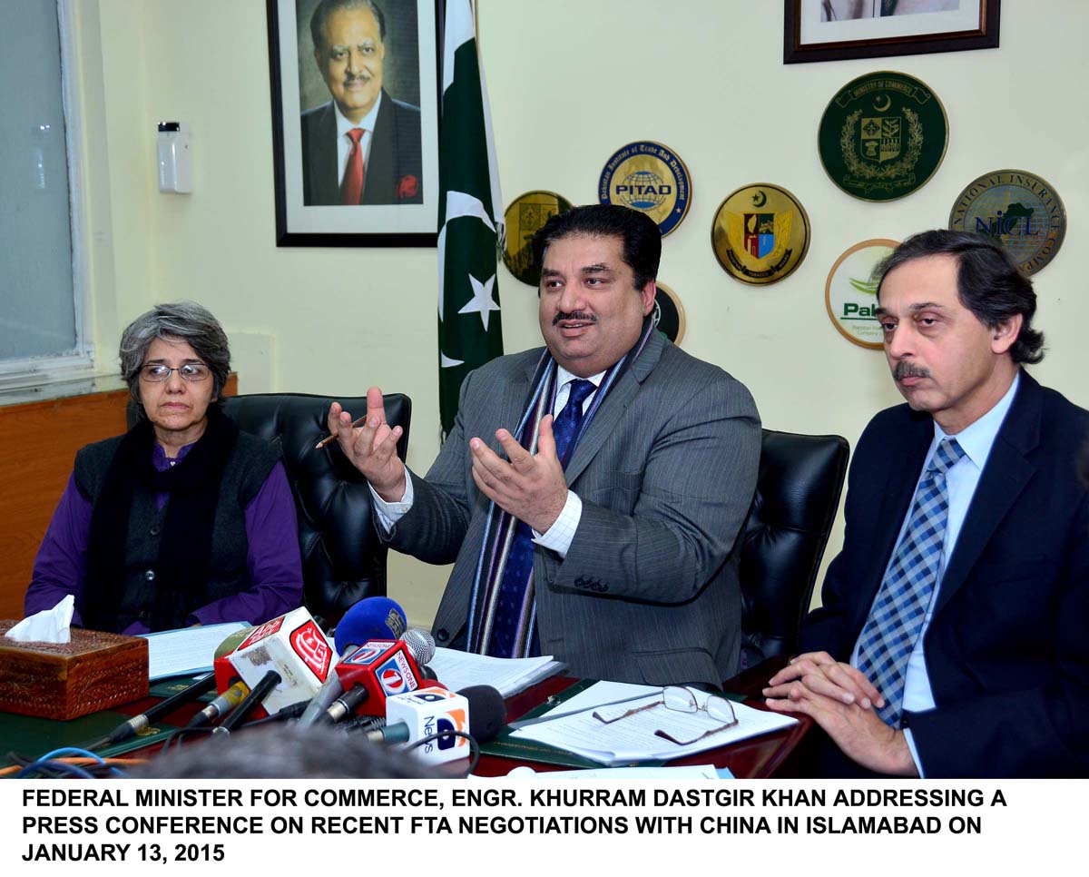 khurram dastgir khan the minister of commerce addressing a press conference on recent negotiations with china on fta in islamabad photo pid