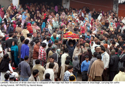 banquet hall collapse emotional scenes witnessed at shadbagh funerals banquet hall collapse emotional scenes witnessed at shadbagh funerals