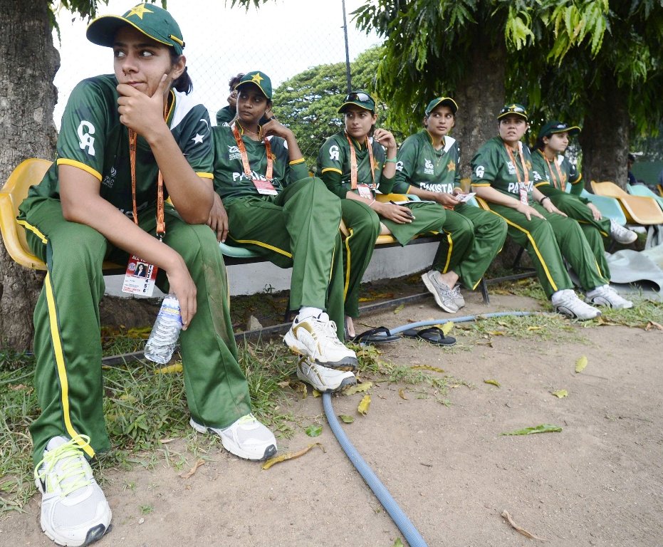 pakistan women fell just eight runs short of the target of 151 set by sri lanka women photo reuters file