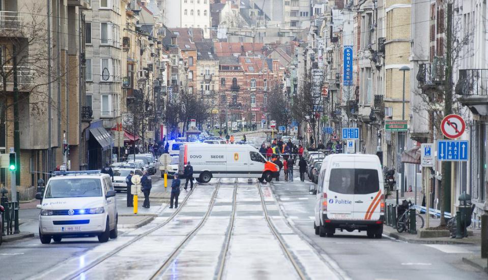 police officers man a cordon in brussles on january 15 2015 photo afp