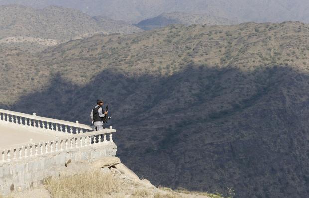 a saudi soldier stands guard in jizan on the border with yemen november 3 2014 photo reuters