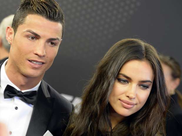 shayk and the real madrid star dated for five years photo afp